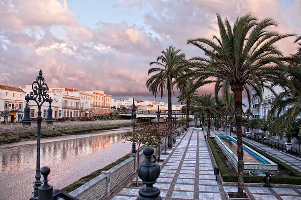 Enjoy The Historic Center Of Chiclana By C. Dreams Apartman Chiclana de la Frontera Kültér fotó